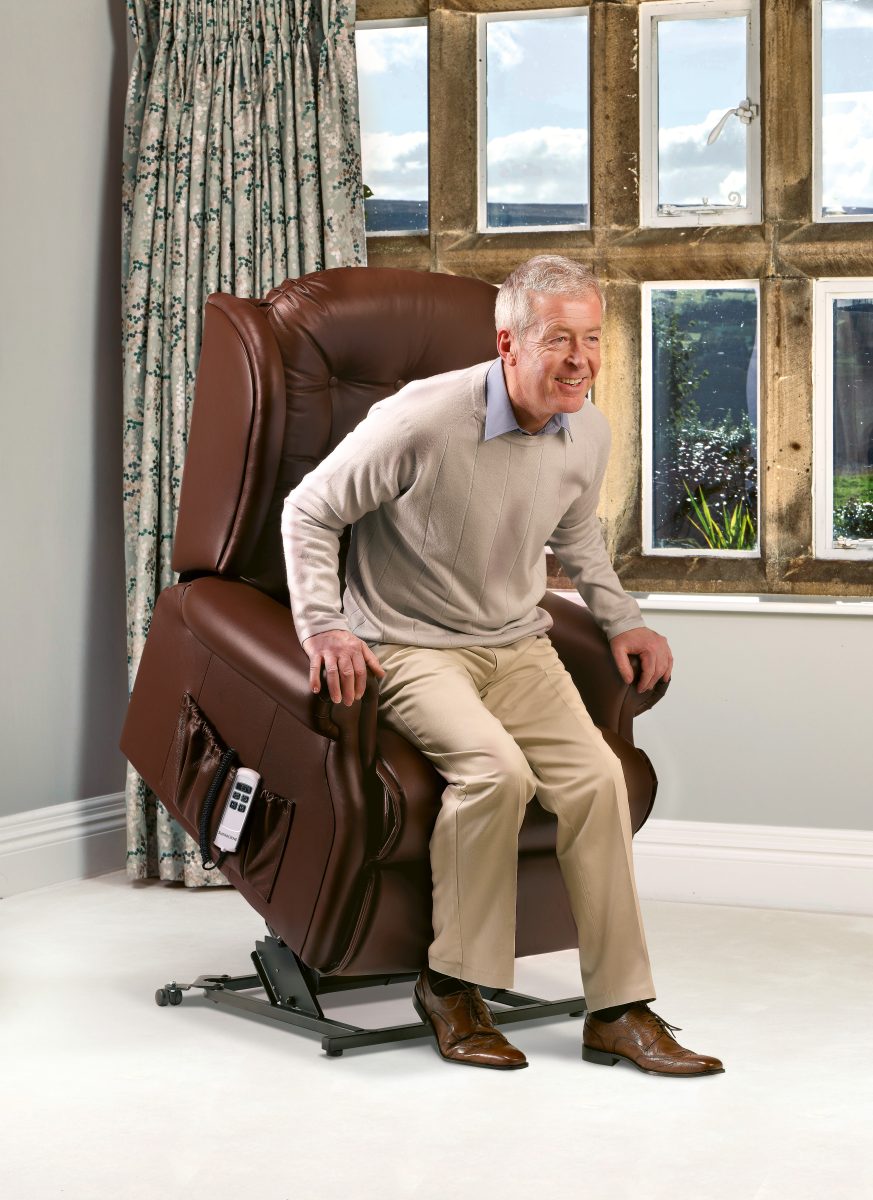 Lynton Small Reclining Chair